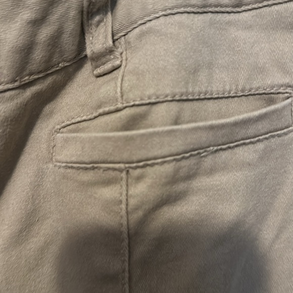 Stylish front pocket design pattern pants - Picture 2 of 8